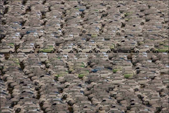 honda_destorys_cars_640_01