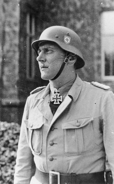 373px-Bundesarchiv_Bild_101III-Alber-183-25,_Otto_Skorzeny