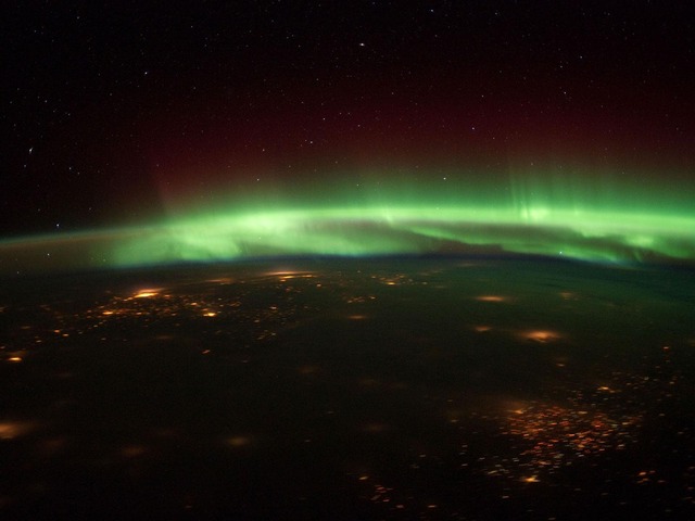 622608main_iss030e061267_wp_1600-1200