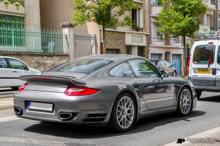 Porsche_997_Turbo_-_Flickr_-_Alexandre_Prévot