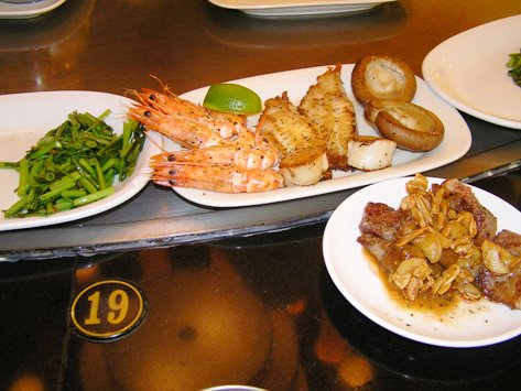 海老 白身魚 牛肉 空芯菜