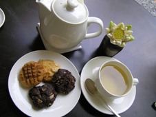 テラスで頂くお茶
