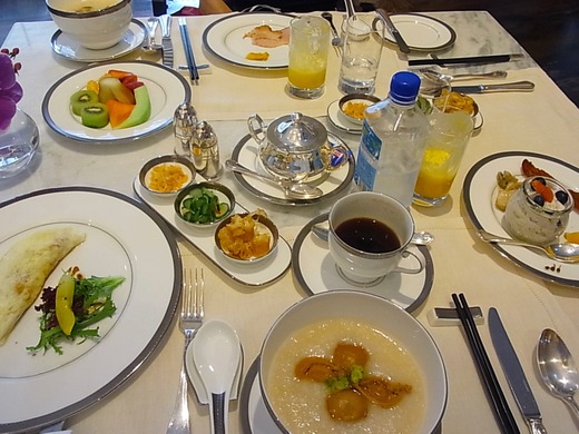 クラブラウンジでの朝食