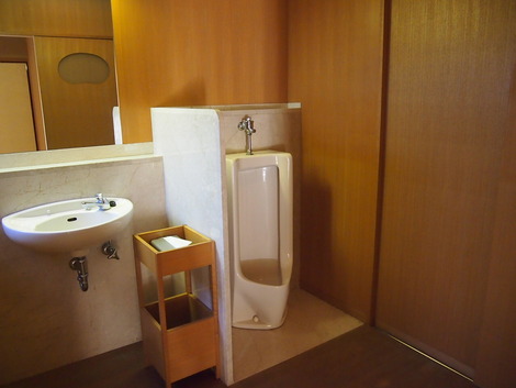 トイレ1