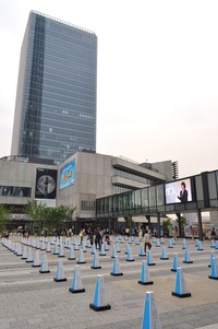 入場並び列