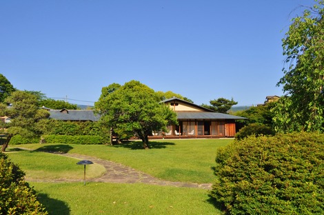三養荘5月「宿木」