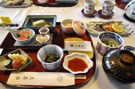 朝食
