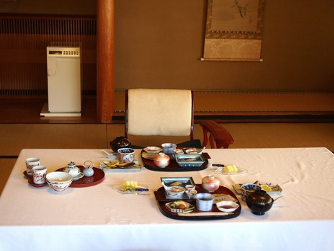 朝食