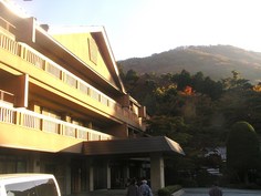本館のお風呂に向かう
