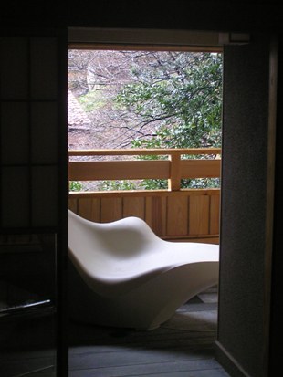 朝のテラス