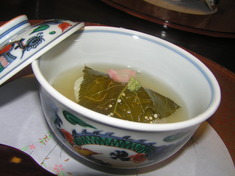 鯛の桜蒸し
