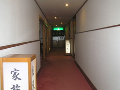 廊下を