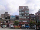 駅前1