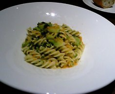 ブロッコリーのパスタ1
