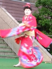 アカネ似