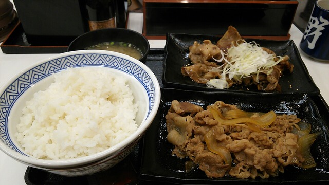 1513684167616