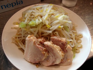 麺の皿