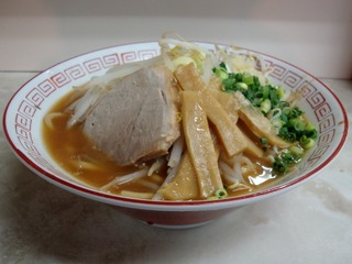 横から