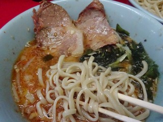 ブタと麺