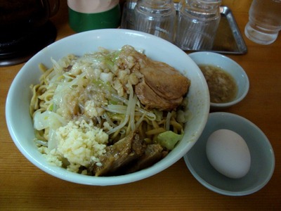 汁なしラーメン+生卵