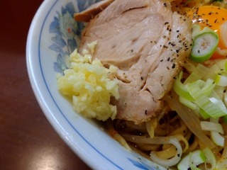ニンニク投入