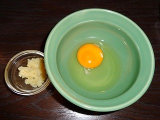 ニンニクと生たまご