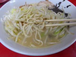 麺とスープ