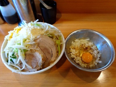プチ二郎+チーズ+きざみたまねぎ&たまご