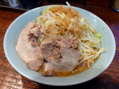 中ラーメン(ハーフ&ハーフ)