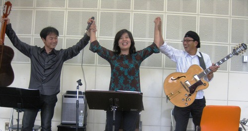 �b�{�x�v�b�`�i�R�j