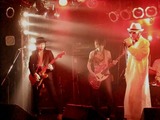 08THE BASHOW_20111024_11