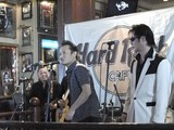 01_ChristmasRockShow_20111225_05