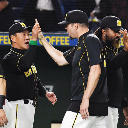 【悲報】死んだフリ作戦、今年も健在