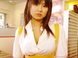 花井美里画像1
