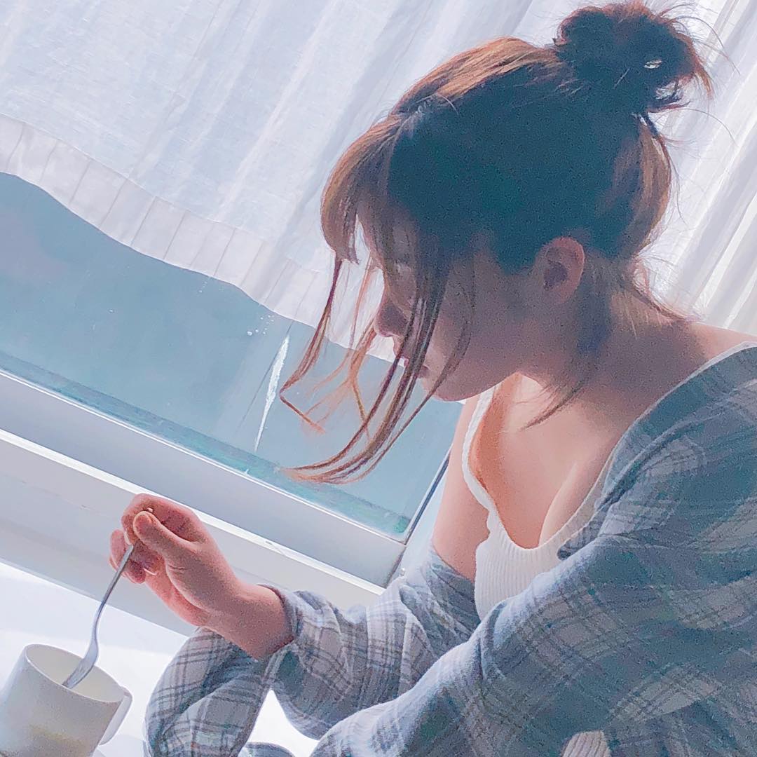 橋本環奈ちゃん、インスタでアピールする