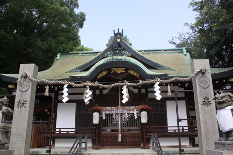阿遅速雄(あぢはやお)神社拝殿1