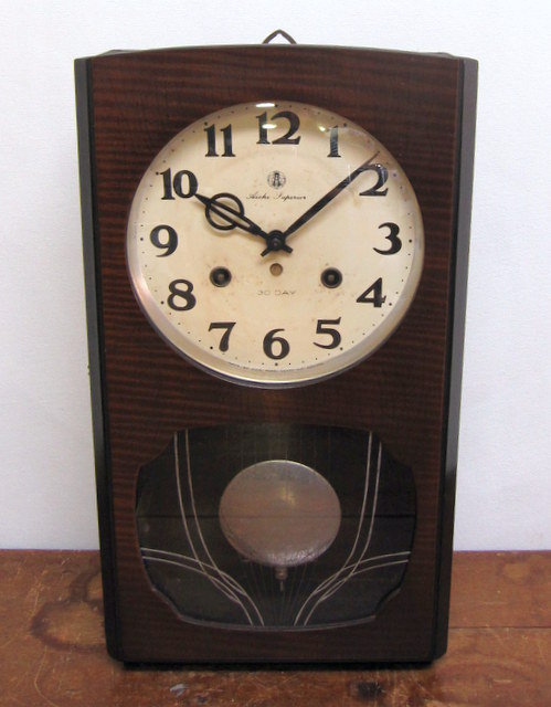 古道具 アンティーク雑貨 昭和レトロ ブロカンテ R88:愛知時計の古いゼンマイ式掛け時計 ボンボン時計