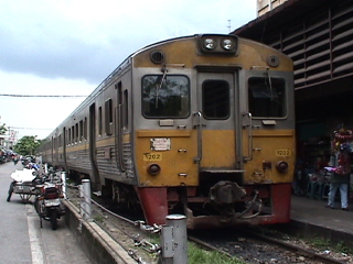 ウォンウィエンヤイ駅
