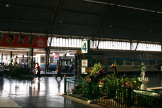 駅構内