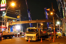 豊里西歩道橋撤去
