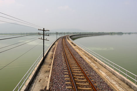 パサックダム 橋