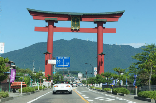 06弥彦神社大鳥居