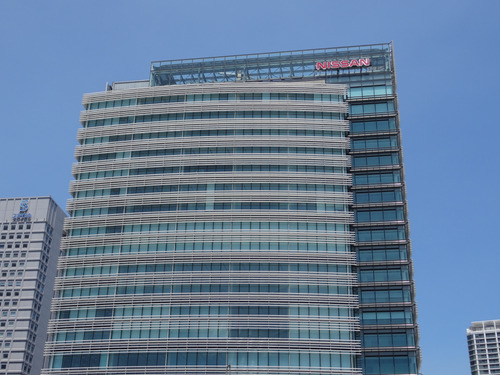 日産本社