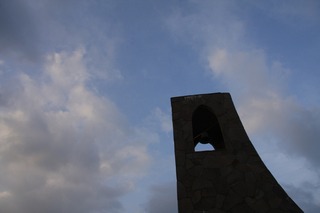052104