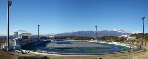 佐久総合運動公園陸上競技場全体写真