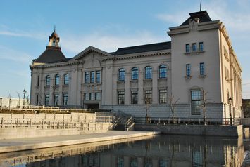 みなとぴあ二代目新潟市庁舎デザインの博物館