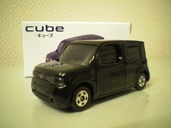 ★商談中★　5619 破損修復(改造)ミニカー 日産キューブ プラスチック製 ☆商談中☆ 5619 破損修復(改造)ミニカー 日産キューブ