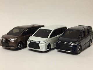 14年12月トミカ新車 トヨタヴォクシー、ノア : おもちゃ雑記帖【静岡版】