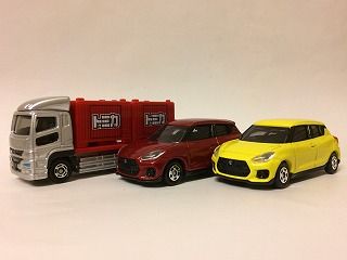 18年7月トミカ新車 スズキスイフトスポーツ、三菱ふそうスーパー