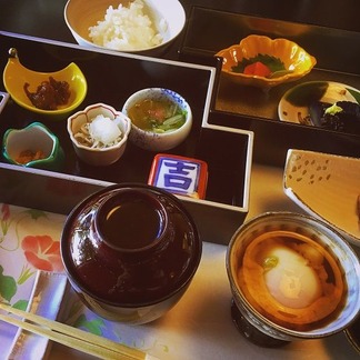 朝食